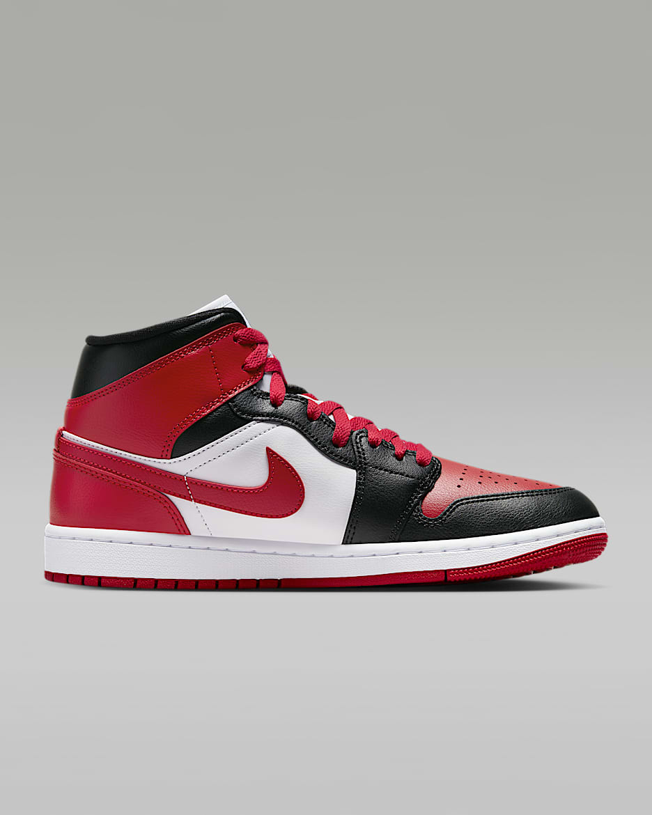 Air Jordan 1 Mid Women s Shoes. Nike JP